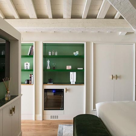 Hotel La Gemma Florenţa Exterior foto The interior of a flat at the top of the building