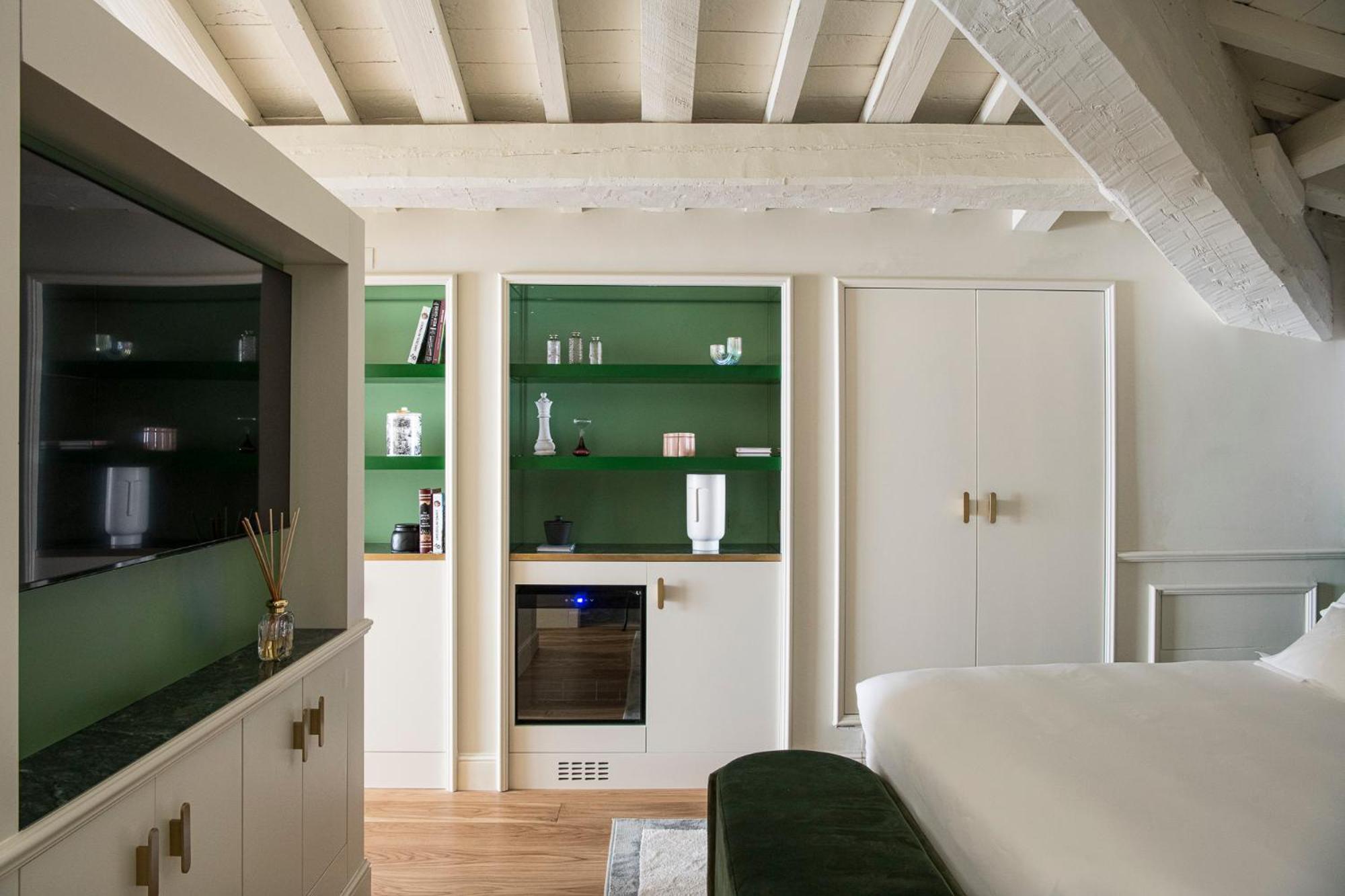 Hotel La Gemma Florenţa Exterior foto The interior of a flat at the top of the building